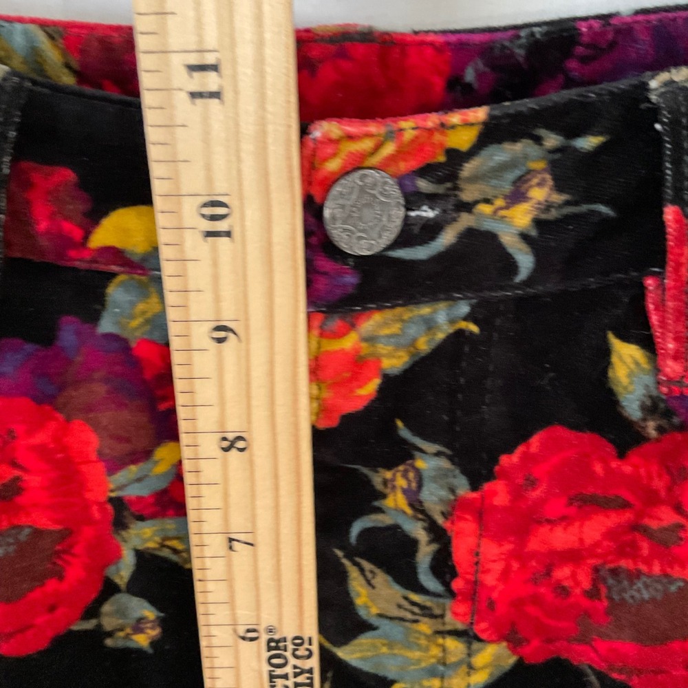 Soft Surroundings Black Floral Velvet Pants Women's Size 8 Red Rose Print - Picture 5 of 15